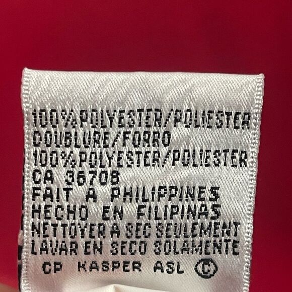 Le Suit Petite Red Blazer w/ Black Oval Buttons - Picture 5 of 12